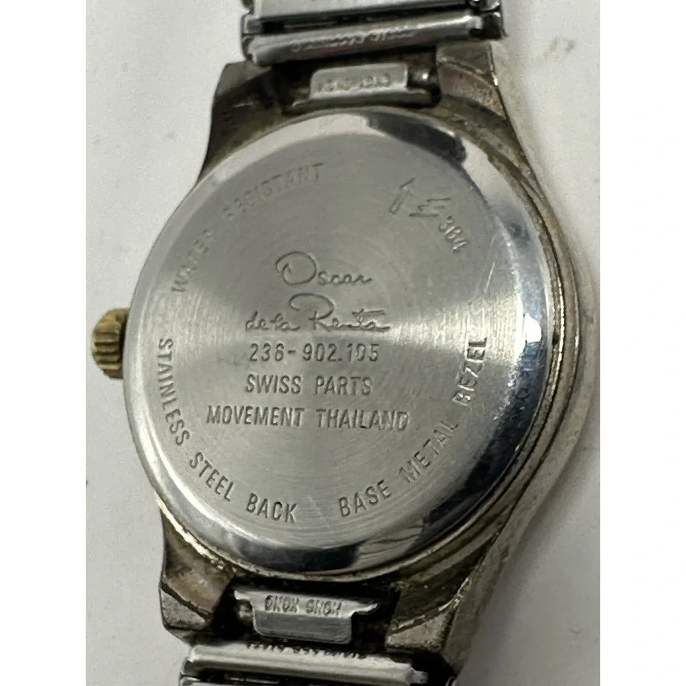 Oscar De La Renta Ladies Watch LR2261 New‎ Battery 23MM 6
